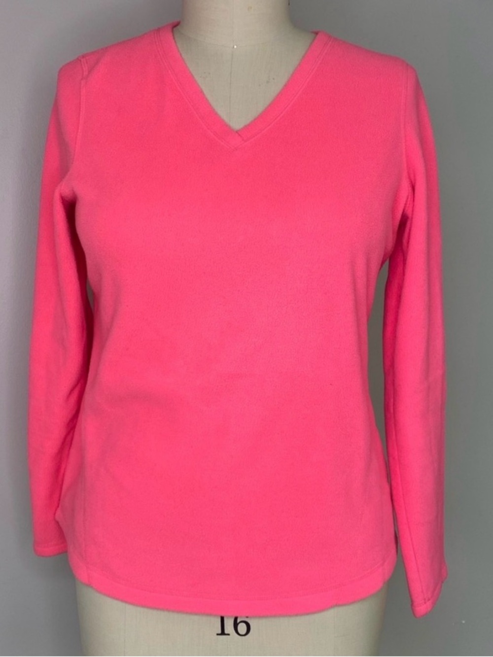 Tek Gear Women's Hot Pink V-Neck Sweatshirt Sz L